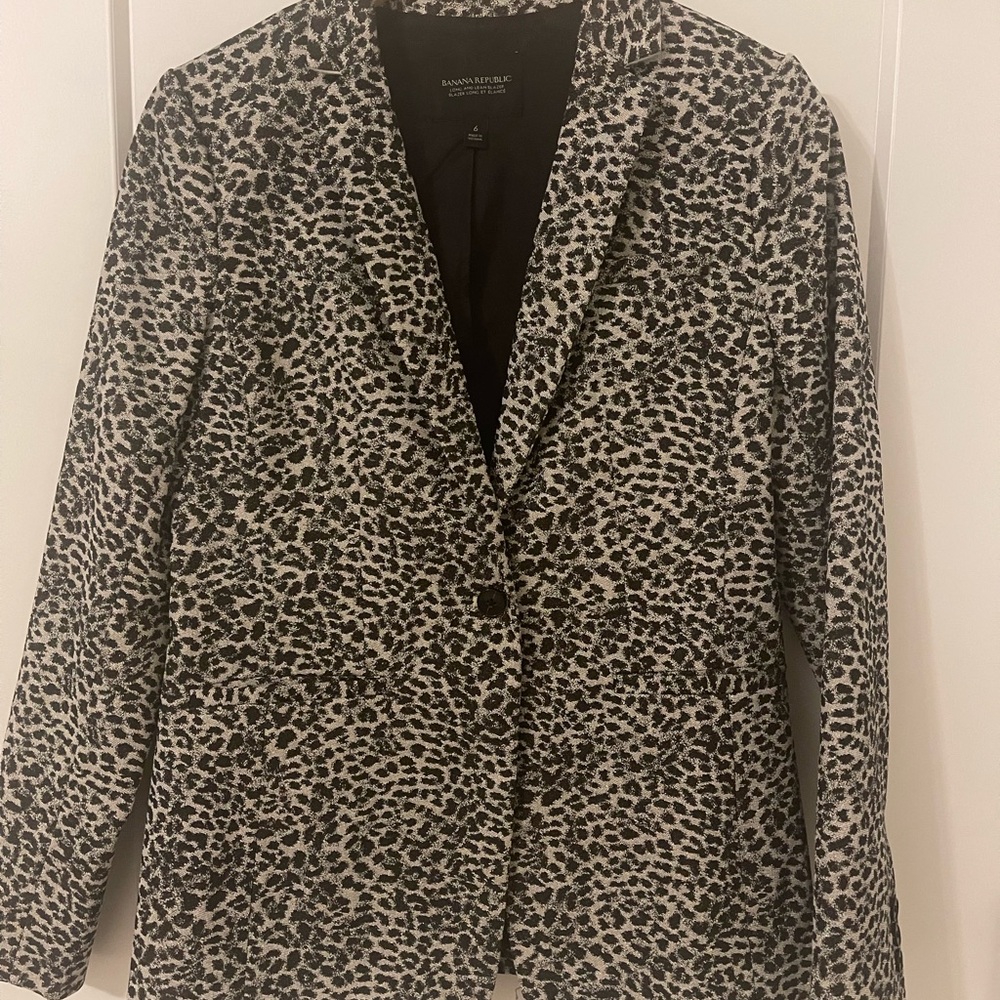 Banana Republic Black and White Leopard Blazer